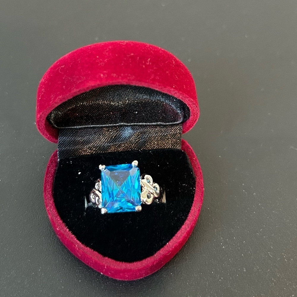 Cute Blue ring 14 k gold plated